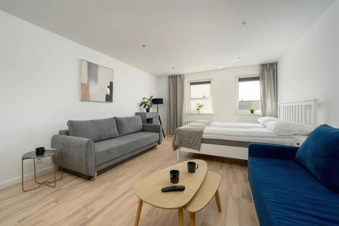 Image of Przestronne Studio Przy Rynku we Wrocławiu z Klimatyzacją i Wanną by Noclegi Renters