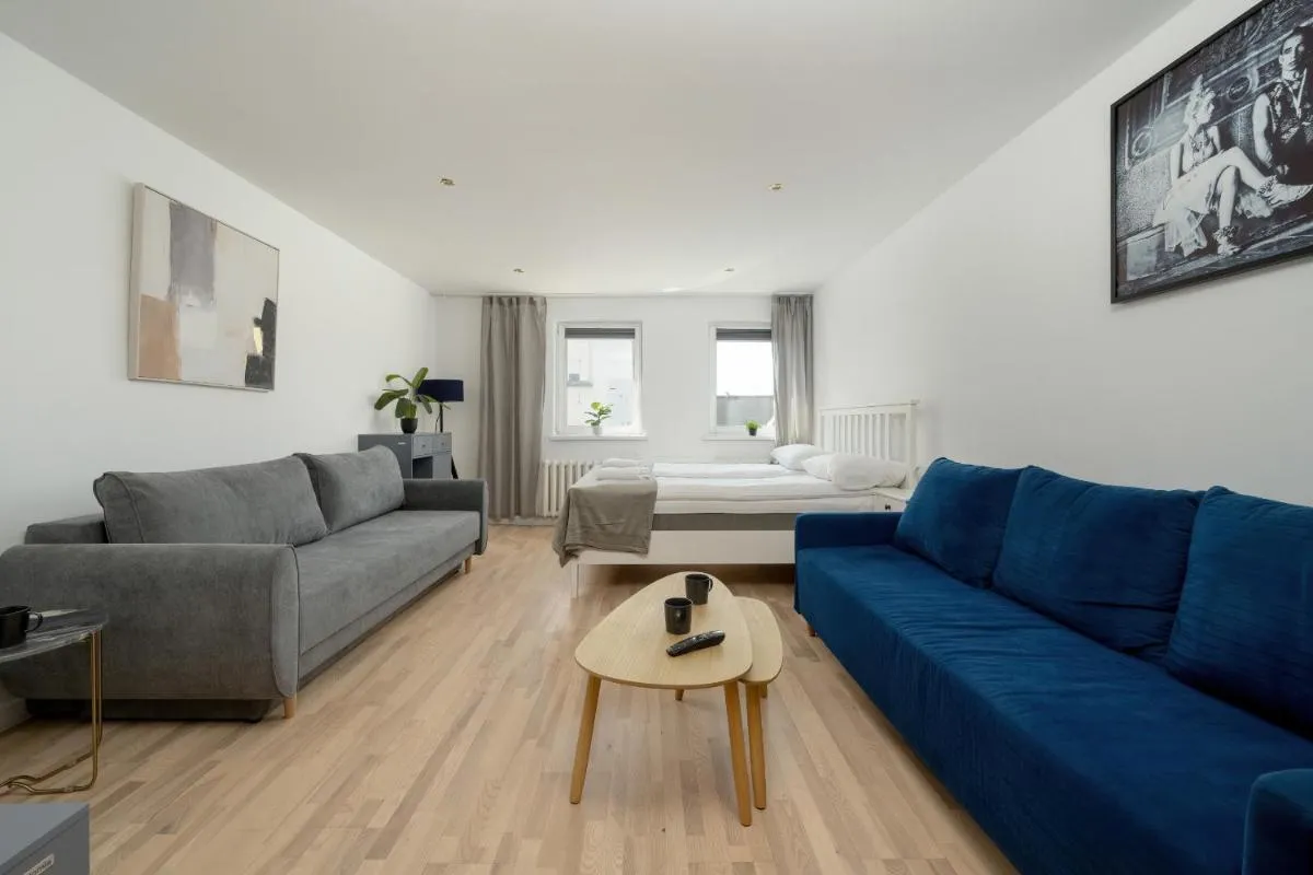 Image 5 of Przestronne Studio Przy Rynku we Wrocławiu z Klimatyzacją i Wanną by Noclegi Renters