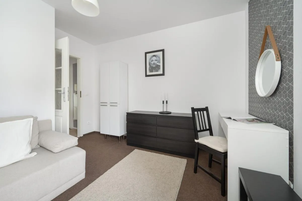 Image 1 of Przestronny Apartament z balkonem i sypialnią by Noclegi Renters