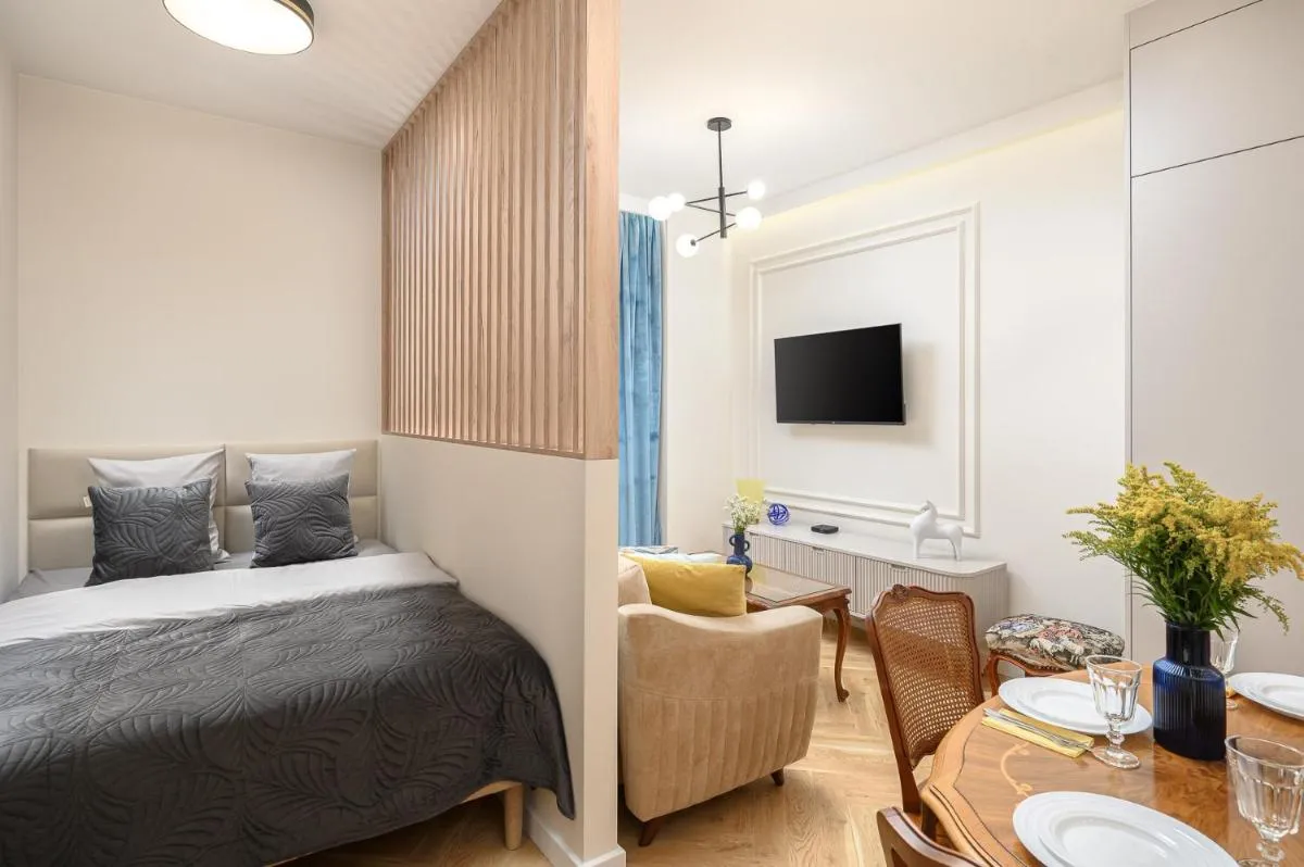 Image 4 of Quiet Apartment on the Main Square, 2 Bathrooms
