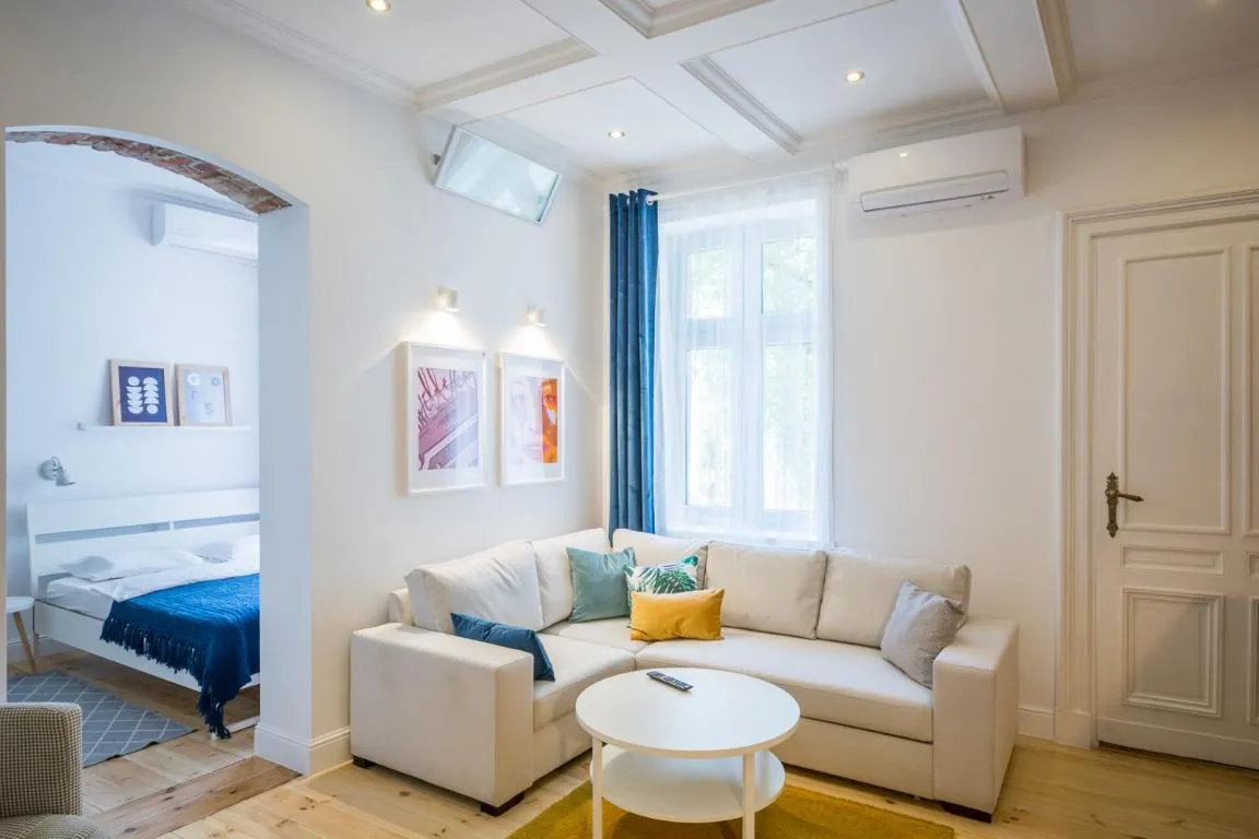 Image of RYNEK Stare Miasto Apartment 4A – Klima Netflix