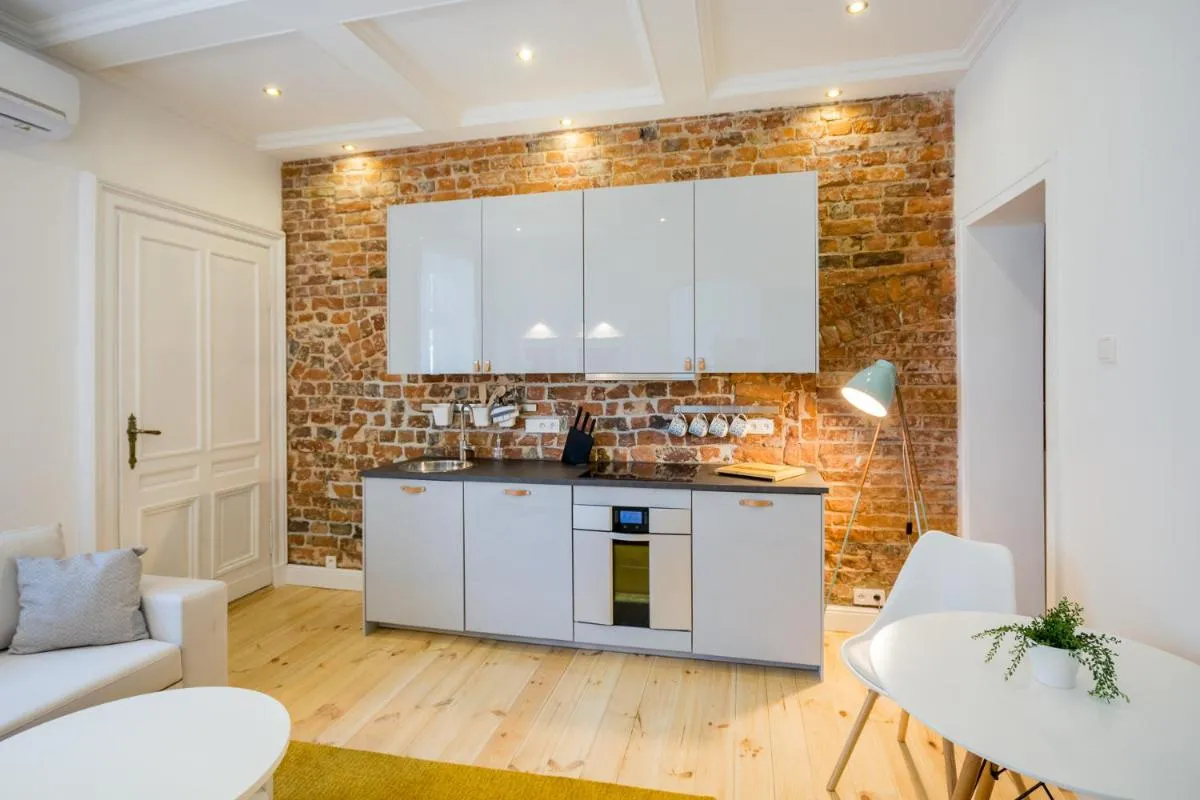 Image 3 of RYNEK Stare Miasto Apartment 4A – Klima Netflix