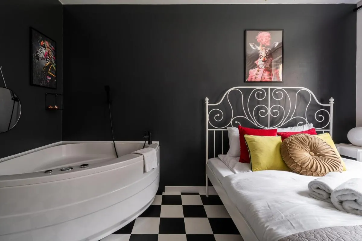 Image 1 of RentPlanet – Apartament Tęczowa