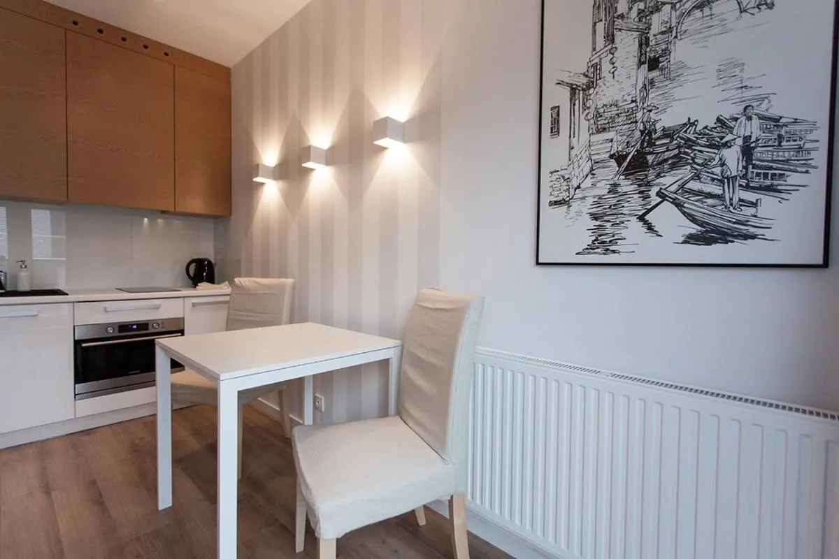 Image 1 of Silver Apartments – Krawiecka 1 – Apartament 2 pokojowy