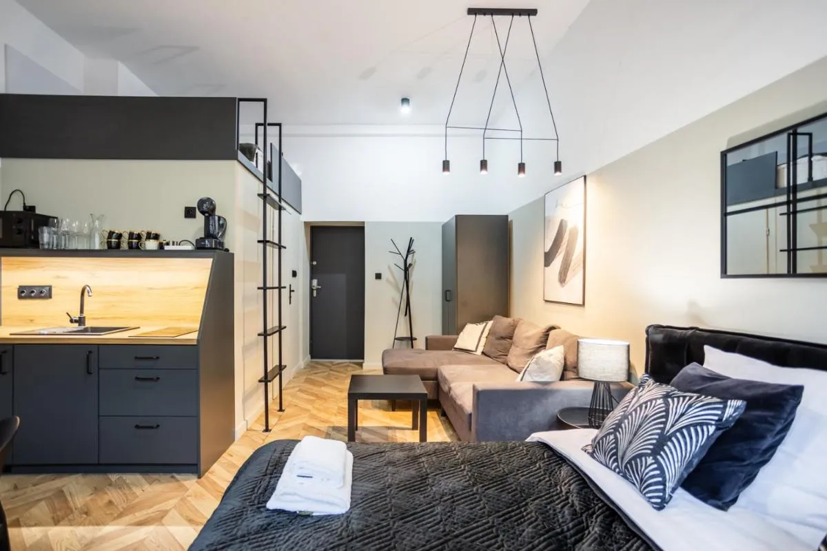 Image 2 of Studio Loft Old Town by #Hoomvi