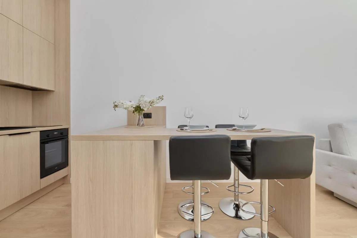 Image 5 of Tasteful Apartment with FREE GARAGE and Balcony by Noclegi Renters