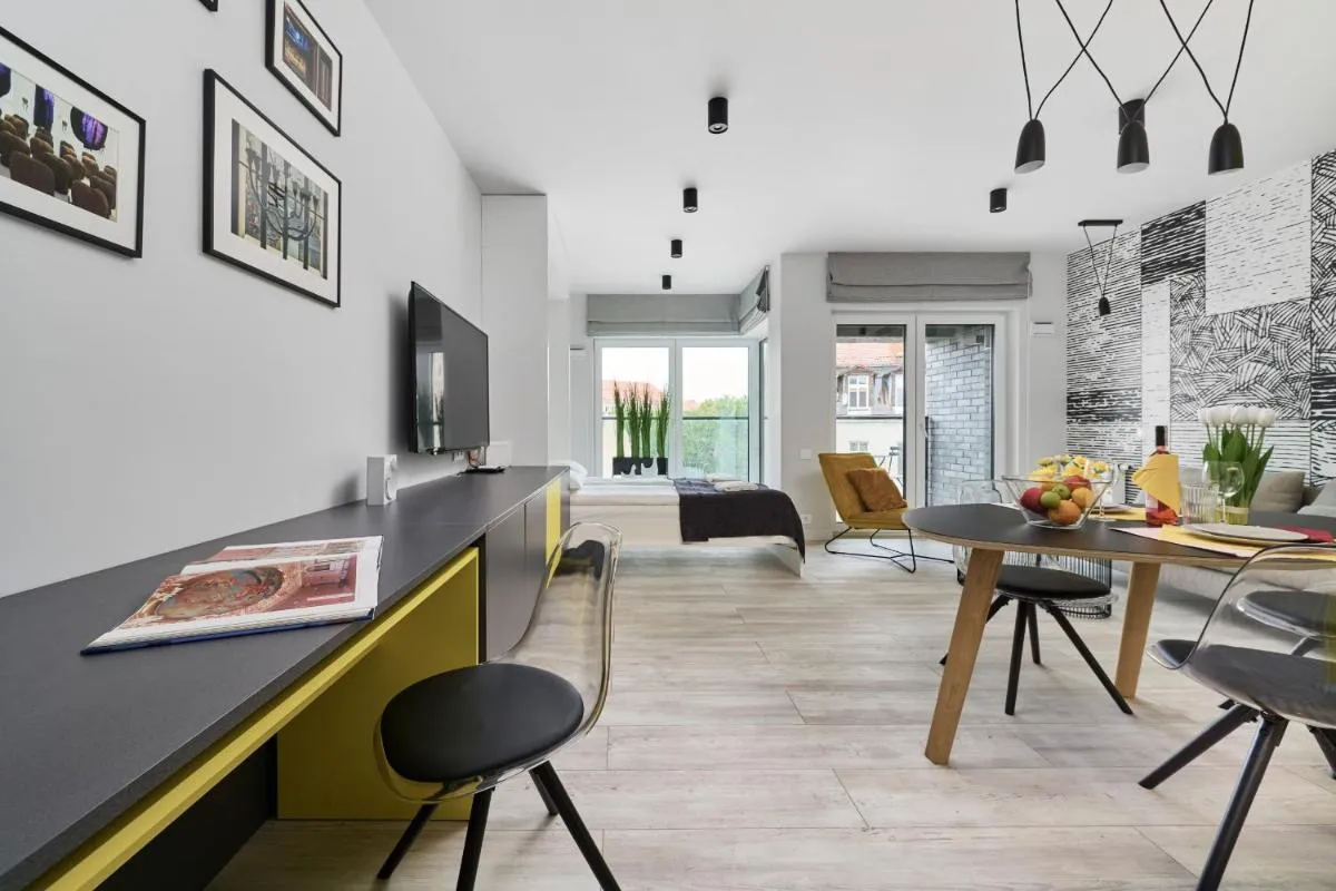Image 4 of Unique Riverside Apartment Księcia Witolda by Noclegi Renters