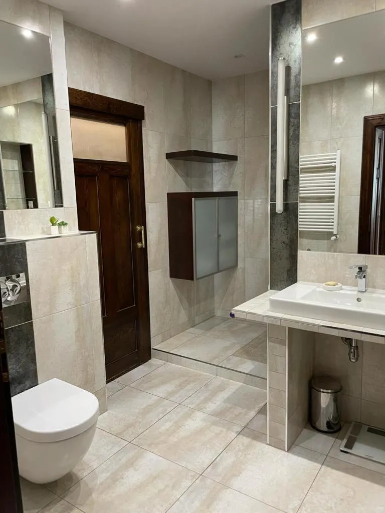 Image 3 of Uroczy apartament 97m2 w samym centrum Wrocławia