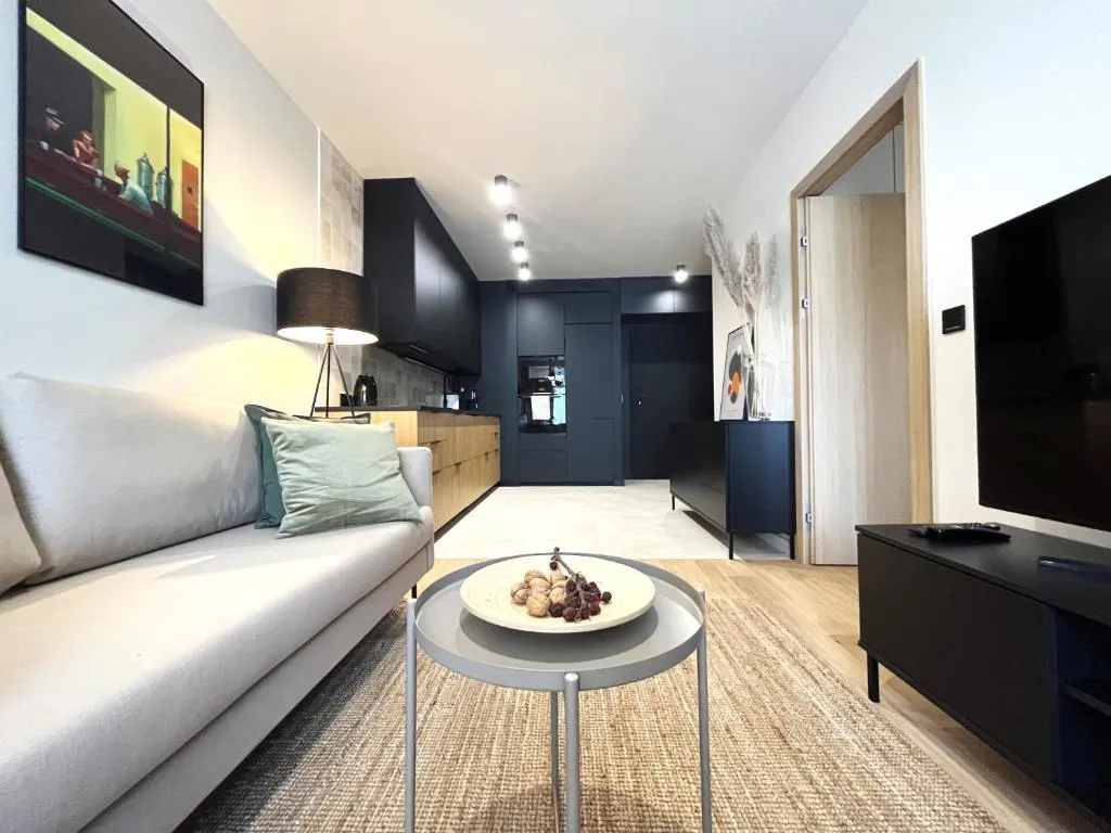 Image of WYSZYŃSKIEGO Apartment – Self Check-In 20h – Parking &Lift